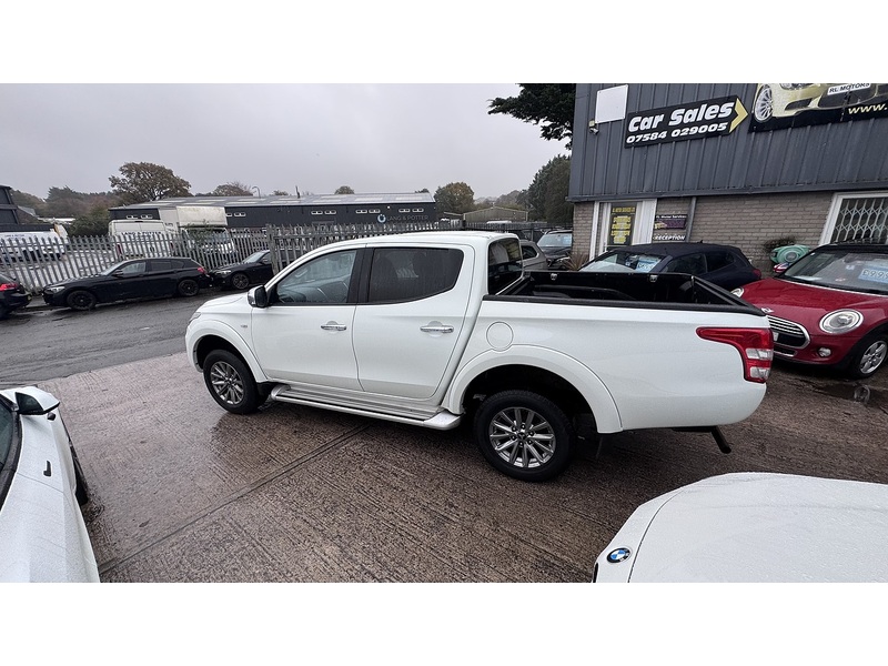 Mitsubishi 2.4 DI-D DC Titan Pickup Double Cab 4dr Diesel Manual 4WD Euro 6 (178 ps)