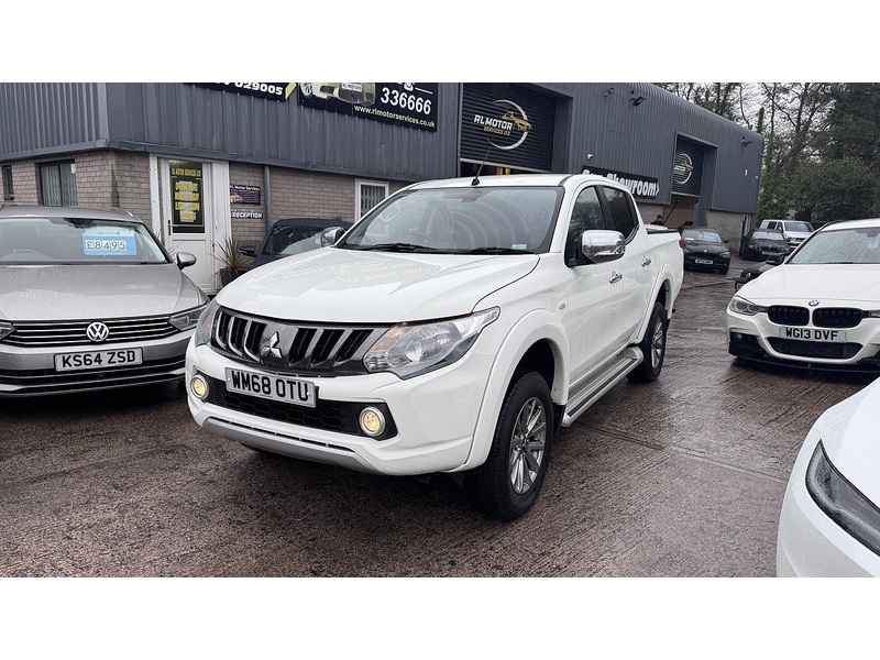 Mitsubishi 2.4 DI-D DC Titan Pickup Double Cab 4dr Diesel Manual 4WD Euro 6 (178 ps)