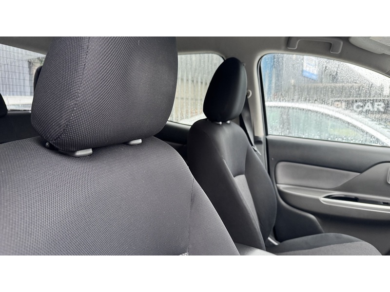 Mitsubishi 2.4 DI-D DC Titan Pickup Double Cab 4dr Diesel Manual 4WD Euro 6 (178 ps)