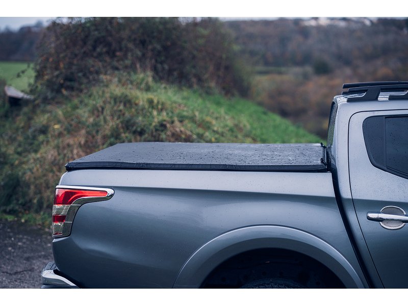 Mitsubishi 2.4 DI-D DC Barbarian Pickup Double Cab 4dr Diesel Auto 4WD Euro 6 (178 ps)