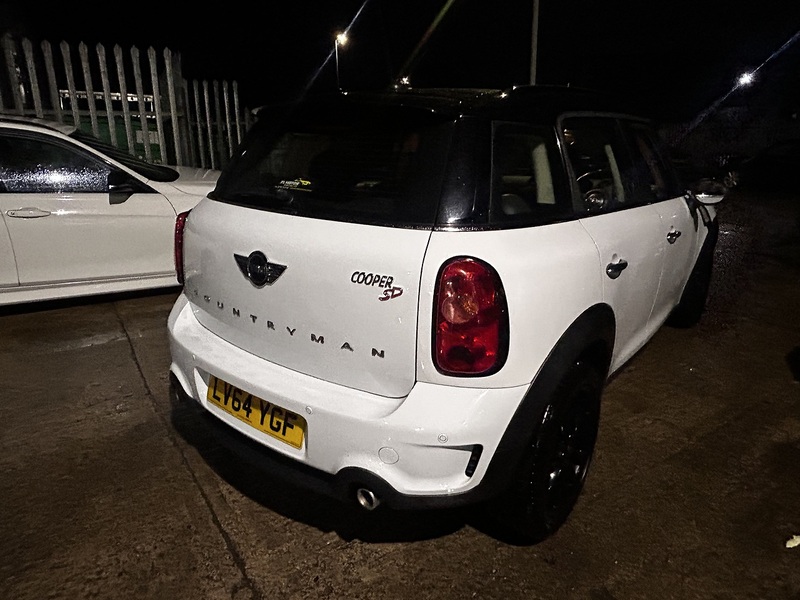 MINI 2.0 Cooper SD SUV 5dr Diesel Auto Euro 5 (143 ps)