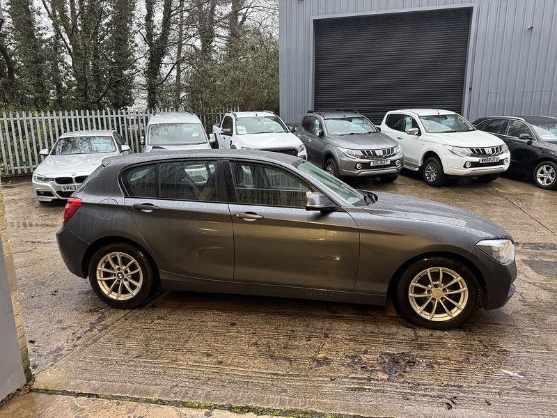 BMW 2.0 118d SE Hatchback 5dr Diesel Auto Euro 5 (s/s) (143 ps)