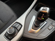 2.0 118d SE Hatchback 5dr Diesel Auto Euro 5 (s/s) (143 ps)