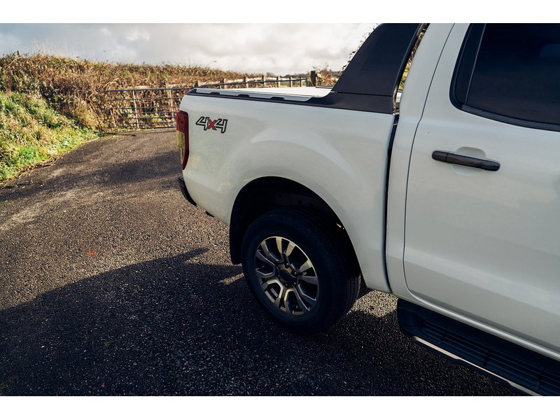 Ford 3.2 TDCi Wildtrak Pickup Double Cab 4dr Diesel Auto 4WD Euro 5 (200 ps)