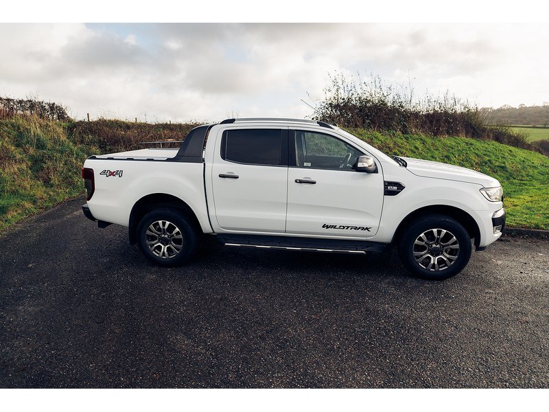 Ford 3.2 TDCi Wildtrak Pickup Double Cab 4dr Diesel Auto 4WD Euro 5 (200 ps)