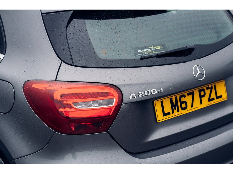 Mercedes-Benz 2.1 A200d AMG Line Hatchback 5dr Diesel 7G-DCT Euro 6 (s/s) (136 ps)