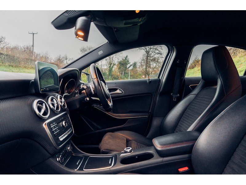 Mercedes-Benz 2.1 A200d AMG Line Hatchback 5dr Diesel 7G-DCT Euro 6 (s/s) (136 ps)