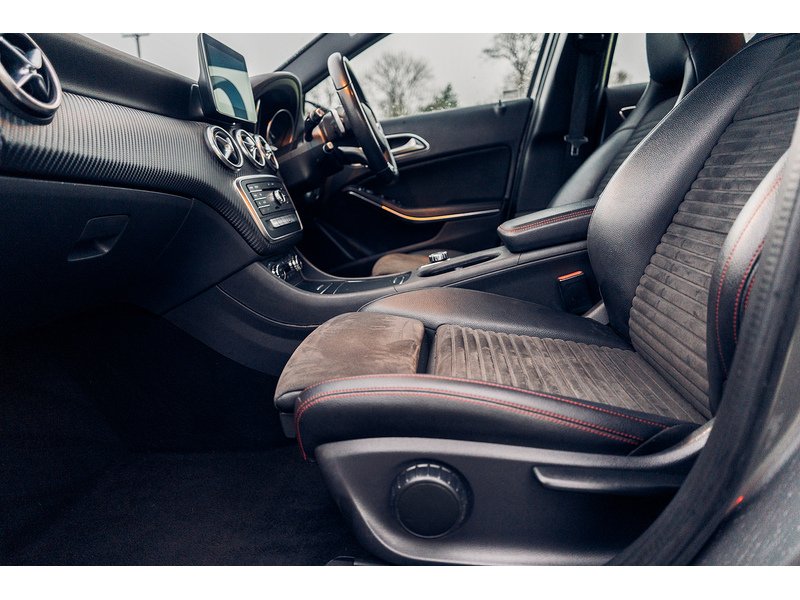 Mercedes-Benz 2.1 A200d AMG Line Hatchback 5dr Diesel 7G-DCT Euro 6 (s/s) (136 ps)