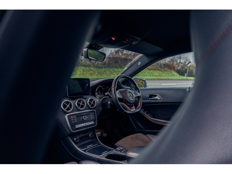 Mercedes-Benz 2.1 A200d AMG Line Hatchback 5dr Diesel 7G-DCT Euro 6 (s/s) (136 ps)