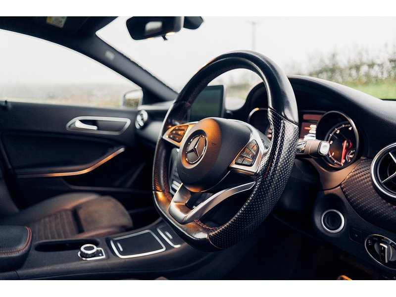 Mercedes-Benz 2.1 A200d AMG Line Hatchback 5dr Diesel 7G-DCT Euro 6 (s/s) (136 ps)