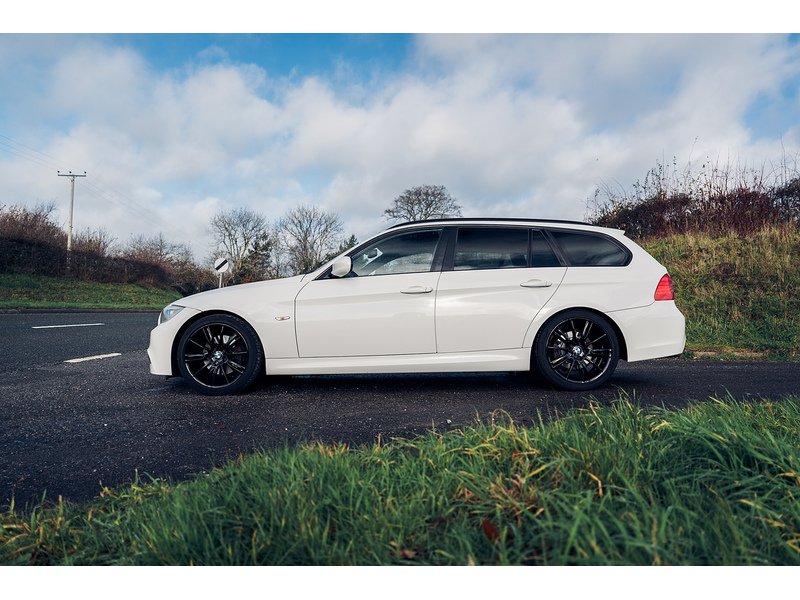 BMW 2.0 320d Sport Plus Edition Touring 5dr Diesel Manual Euro 5 (s/s) (184 ps)