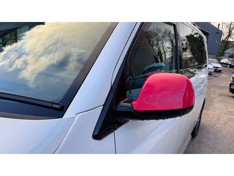 Volkswagen 2.0 TDI BlueMotion Tech Executive MPV 5dr Diesel DSG Euro 6 (s/s) (150 ps)