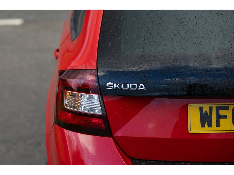 Skoda 1.6 TDI SE Sport Hatchback 5dr Diesel Manual Euro 5 (105 ps)