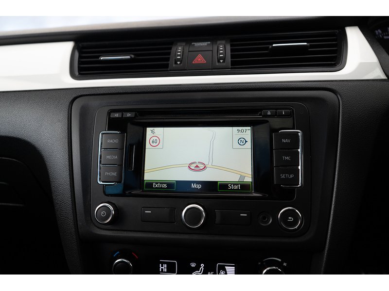 Skoda 1.6 TDI SE Sport Hatchback 5dr Diesel Manual Euro 5 (105 ps)