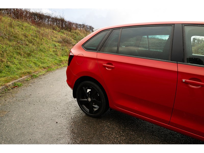 Skoda 1.6 TDI SE Sport Hatchback 5dr Diesel Manual Euro 5 (105 ps)