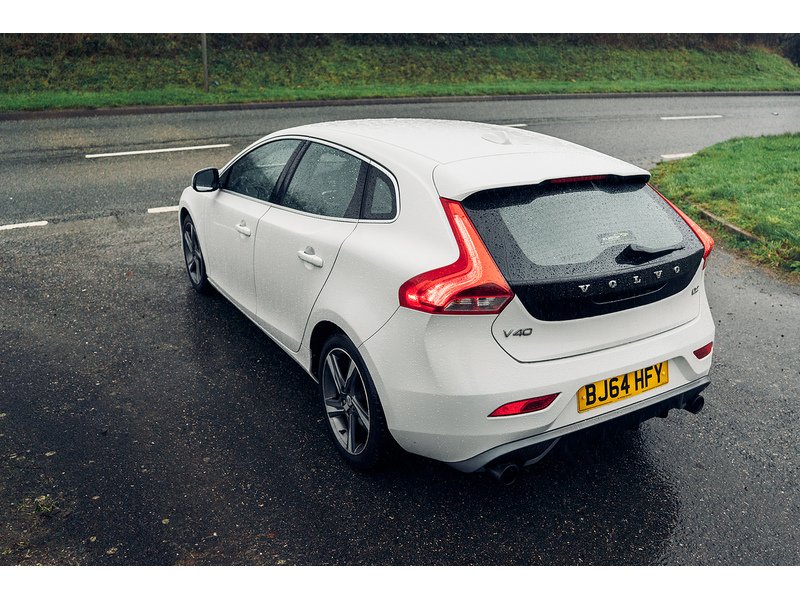 Volvo 1.6 D2 R-Design Hatchback 5dr Diesel Manual Euro 5 (s/s) (115 ps)