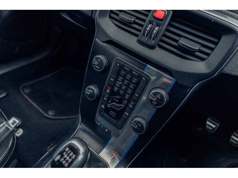 Volvo 1.6 D2 R-Design Hatchback 5dr Diesel Manual Euro 5 (s/s) (115 ps)