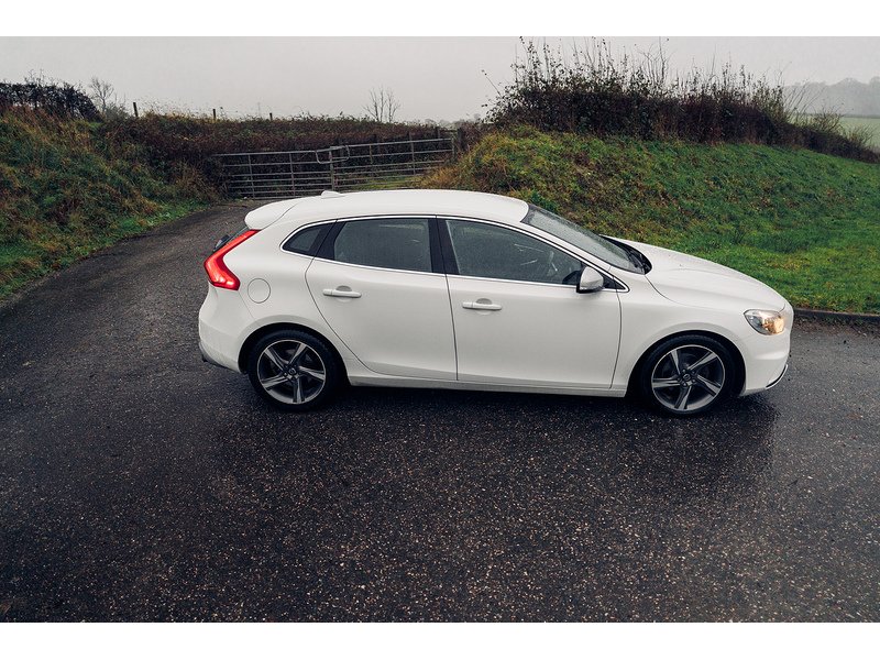 Volvo 1.6 D2 R-Design Hatchback 5dr Diesel Manual Euro 5 (s/s) (115 ps)