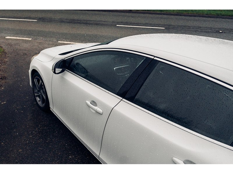 Volvo 1.6 D2 R-Design Hatchback 5dr Diesel Manual Euro 5 (s/s) (115 ps)