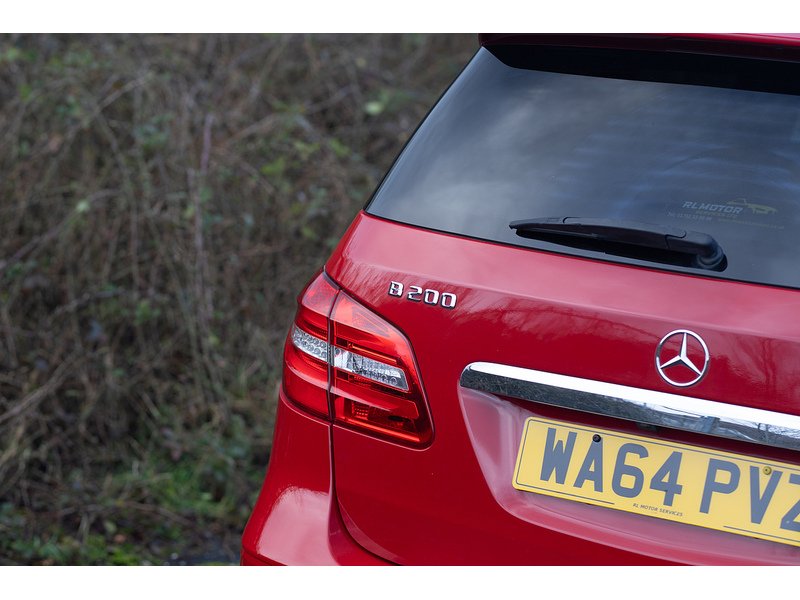 Mercedes-Benz 1.8 B200 CDI Sport MPV 5dr Diesel 7G-DCT Euro 5 (s/s) (136 ps)