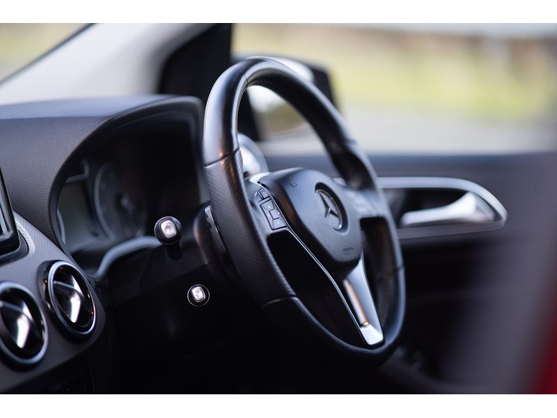 Mercedes-Benz 1.8 B200 CDI Sport MPV 5dr Diesel 7G-DCT Euro 5 (s/s) (136 ps)