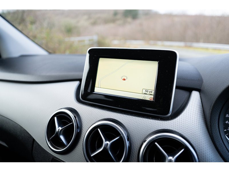 Mercedes-Benz 1.8 B200 CDI Sport MPV 5dr Diesel 7G-DCT Euro 5 (s/s) (136 ps)