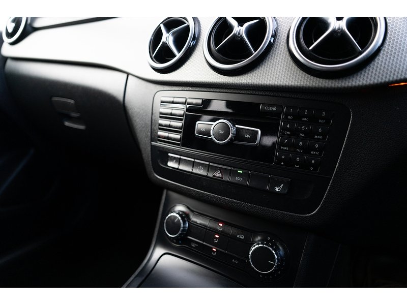 Mercedes-Benz 1.8 B200 CDI Sport MPV 5dr Diesel 7G-DCT Euro 5 (s/s) (136 ps)