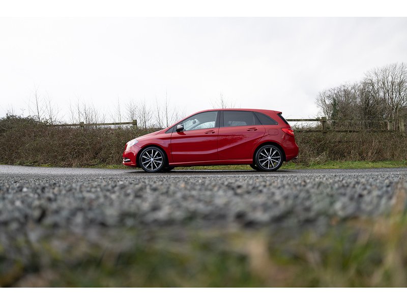 Mercedes-Benz 1.8 B200 CDI Sport MPV 5dr Diesel 7G-DCT Euro 5 (s/s) (136 ps)