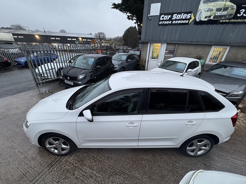 Skoda 1.6 TDI SE Tech Hatchback 5dr Diesel Manual Euro 6 (s/s) (115 ps)