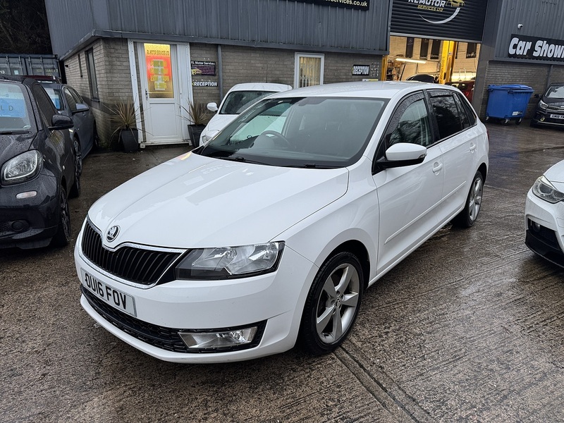 Skoda 1.6 TDI SE Tech Hatchback 5dr Diesel Manual Euro 6 (s/s) (115 ps)