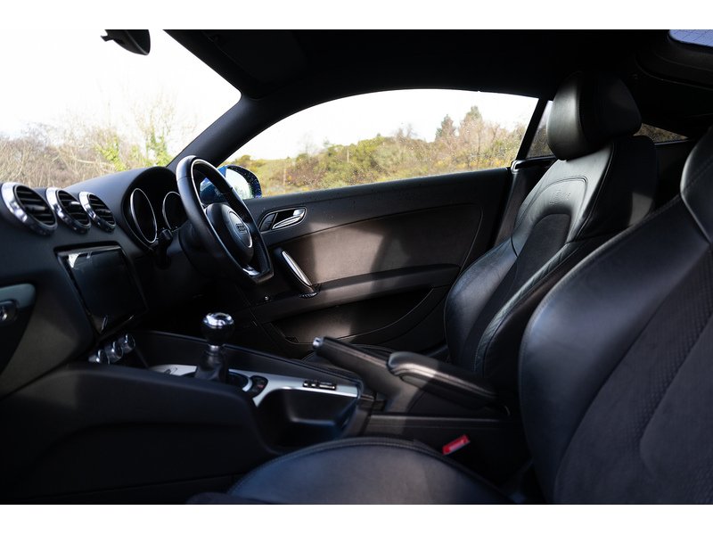 Audi 2.0 TFSI S line Coupe 3dr Petrol Manual Euro 5 (s/s) (211 ps)