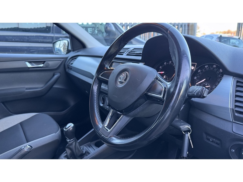 Skoda 1.2 TSI SE Hatchback 5dr Petrol Manual Euro 6 (s/s) (90 ps)