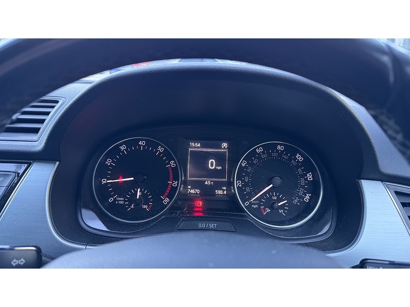 Skoda 1.2 TSI SE Hatchback 5dr Petrol Manual Euro 6 (s/s) (90 ps)