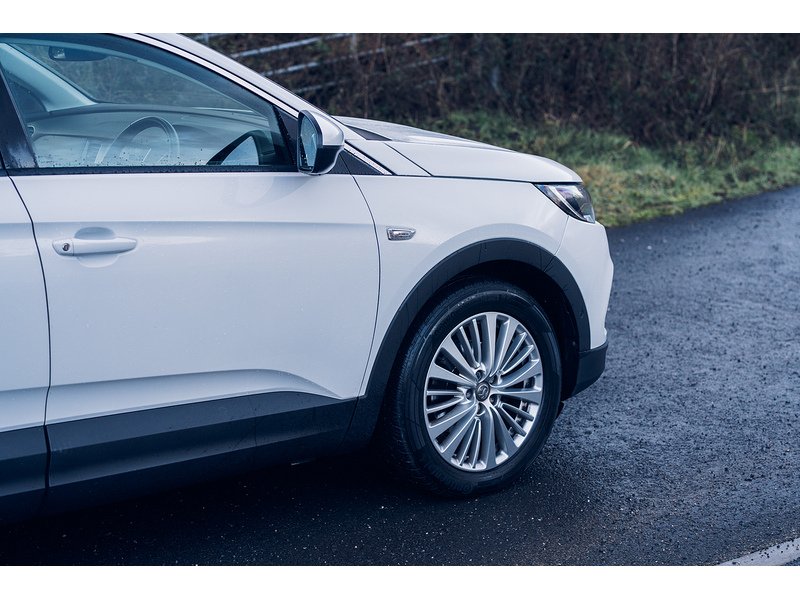 Vauxhall 1.5 Turbo D Business Edition Nav SUV 5dr Diesel Manual Euro 6 (s/s) (130 ps)