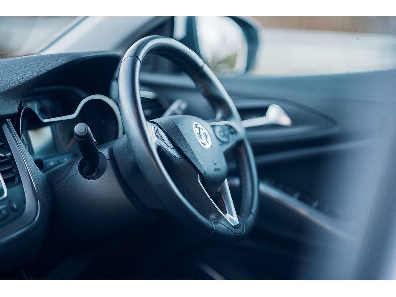 Vauxhall 1.5 Turbo D Business Edition Nav SUV 5dr Diesel Manual Euro 6 (s/s) (130 ps)