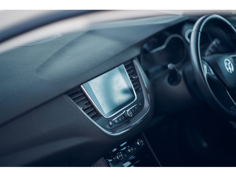 Vauxhall 1.5 Turbo D Business Edition Nav SUV 5dr Diesel Manual Euro 6 (s/s) (130 ps)