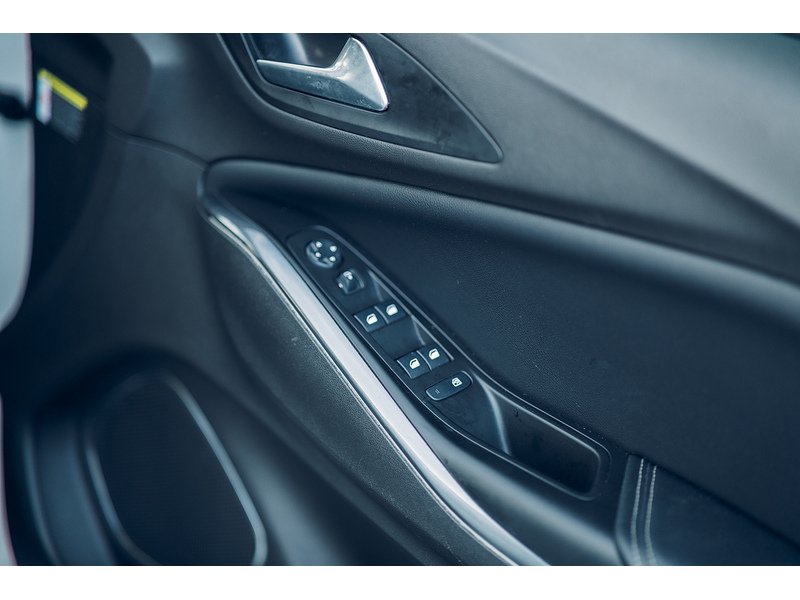 Vauxhall 1.5 Turbo D Business Edition Nav SUV 5dr Diesel Manual Euro 6 (s/s) (130 ps)