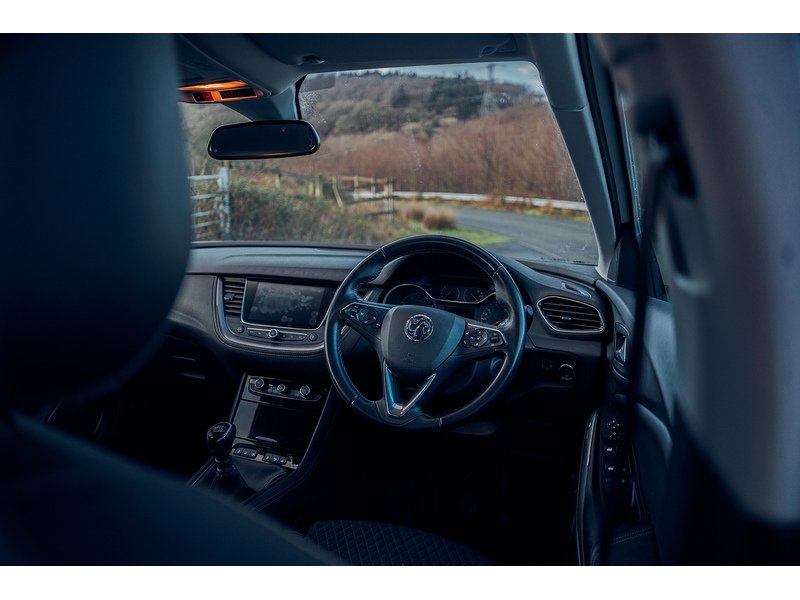 Vauxhall 1.5 Turbo D Business Edition Nav SUV 5dr Diesel Manual Euro 6 (s/s) (130 ps)