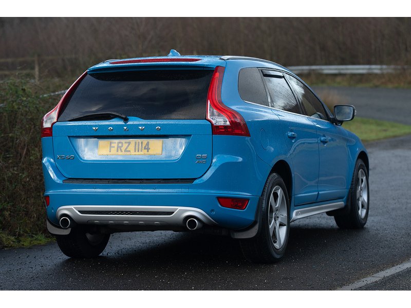 Volvo 2.4 D5 R-Design SUV 5dr Diesel Geartronic AWD Euro 5 (215 ps)