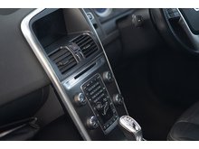 2.4 D5 R-Design SUV 5dr Diesel Geartronic AWD Euro 5 (215 ps)