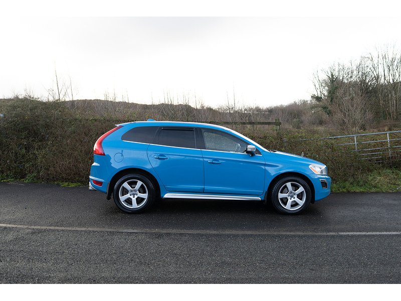 Volvo 2.4 D5 R-Design SUV 5dr Diesel Geartronic AWD Euro 5 (215 ps)