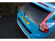 2.4 D5 R-Design SUV 5dr Diesel Geartronic AWD Euro 5 (215 ps)