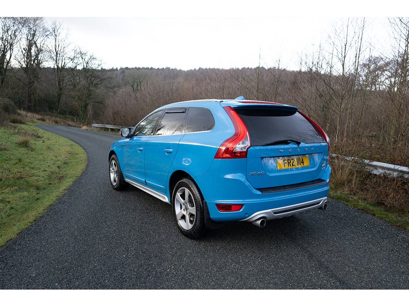 Volvo 2.4 D5 R-Design SUV 5dr Diesel Geartronic AWD Euro 5 (215 ps)