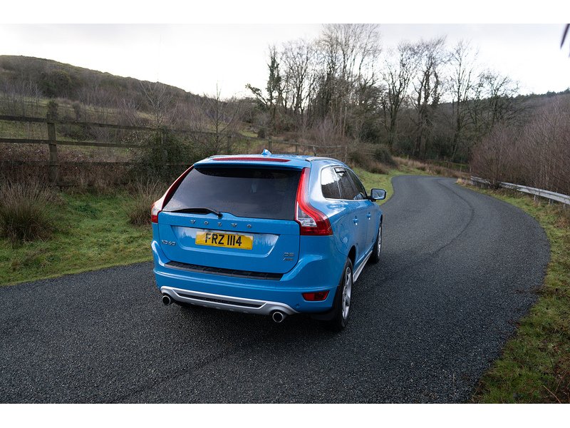 Volvo 2.4 D5 R-Design SUV 5dr Diesel Geartronic AWD Euro 5 (215 ps)