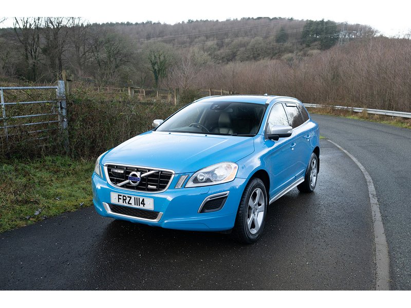Volvo 2.4 D5 R-Design SUV 5dr Diesel Geartronic AWD Euro 5 (215 ps)