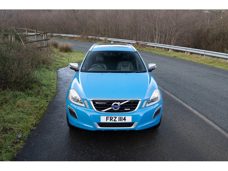 Volvo 2.4 D5 R-Design SUV 5dr Diesel Geartronic AWD Euro 5 (215 ps)