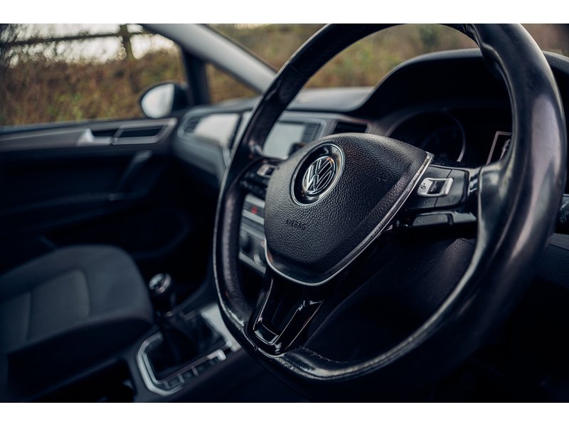 Volkswagen 1.6 TDI BlueMotion Tech SE MPV 5dr Diesel Manual Euro 6 (s/s) (110 ps)