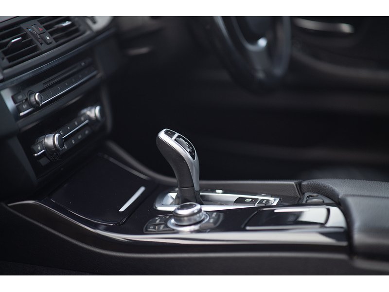 BMW 2.0 520d SE Saloon 4dr Diesel Steptronic Euro 5 (184 ps)