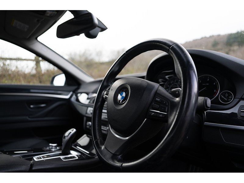 BMW 2.0 520d SE Saloon 4dr Diesel Steptronic Euro 5 (184 ps)