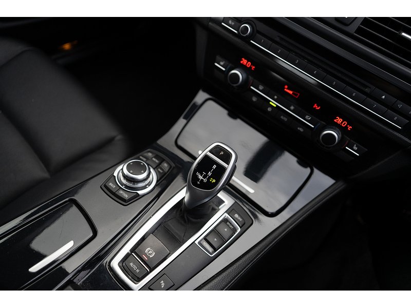 BMW 2.0 520d SE Saloon 4dr Diesel Steptronic Euro 5 (184 ps)